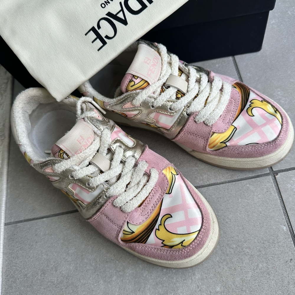Fendi Match Versace